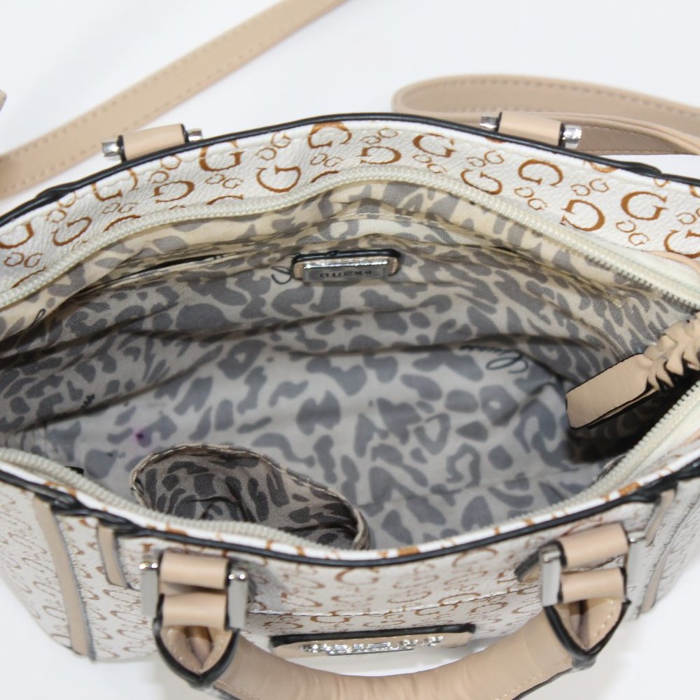 Guess Signature Small Purse - Picture 9 of 11